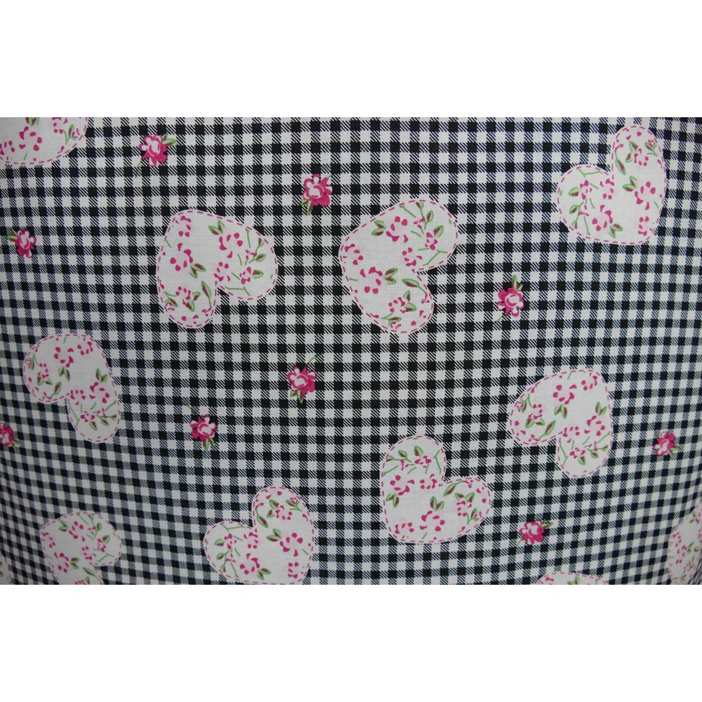 Karostoff mit Herzen schwarz, 140 cm breit