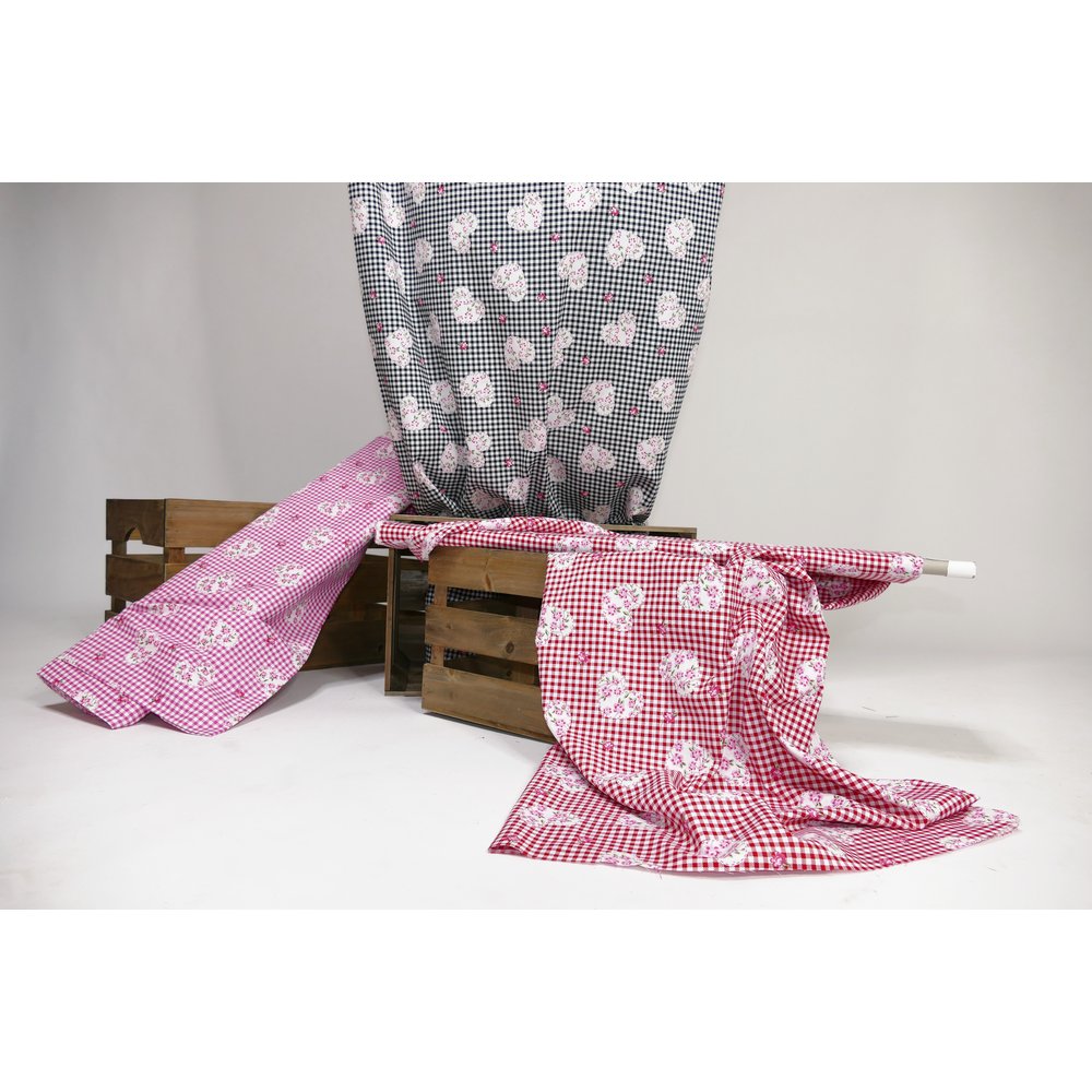 Karostoff mit Herzen pink, 140 cm breit