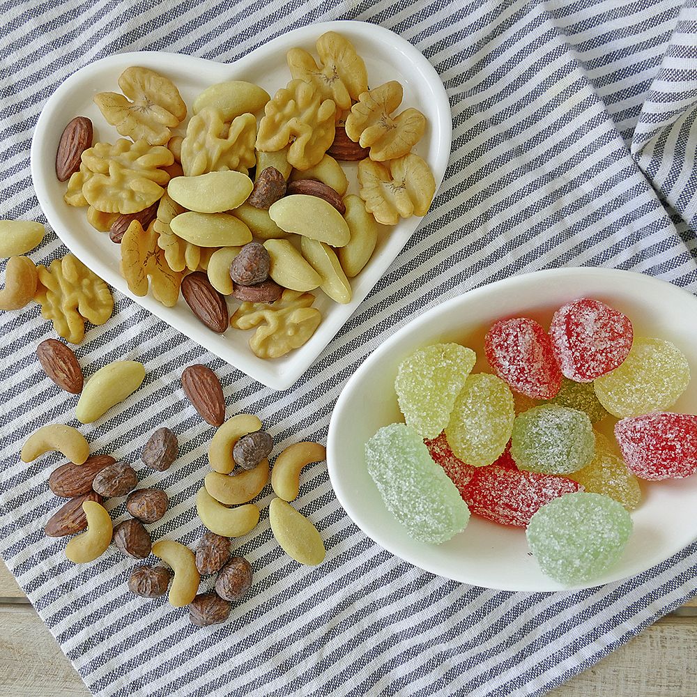 Nüsse Mix 60 Stück, 2-3 cm